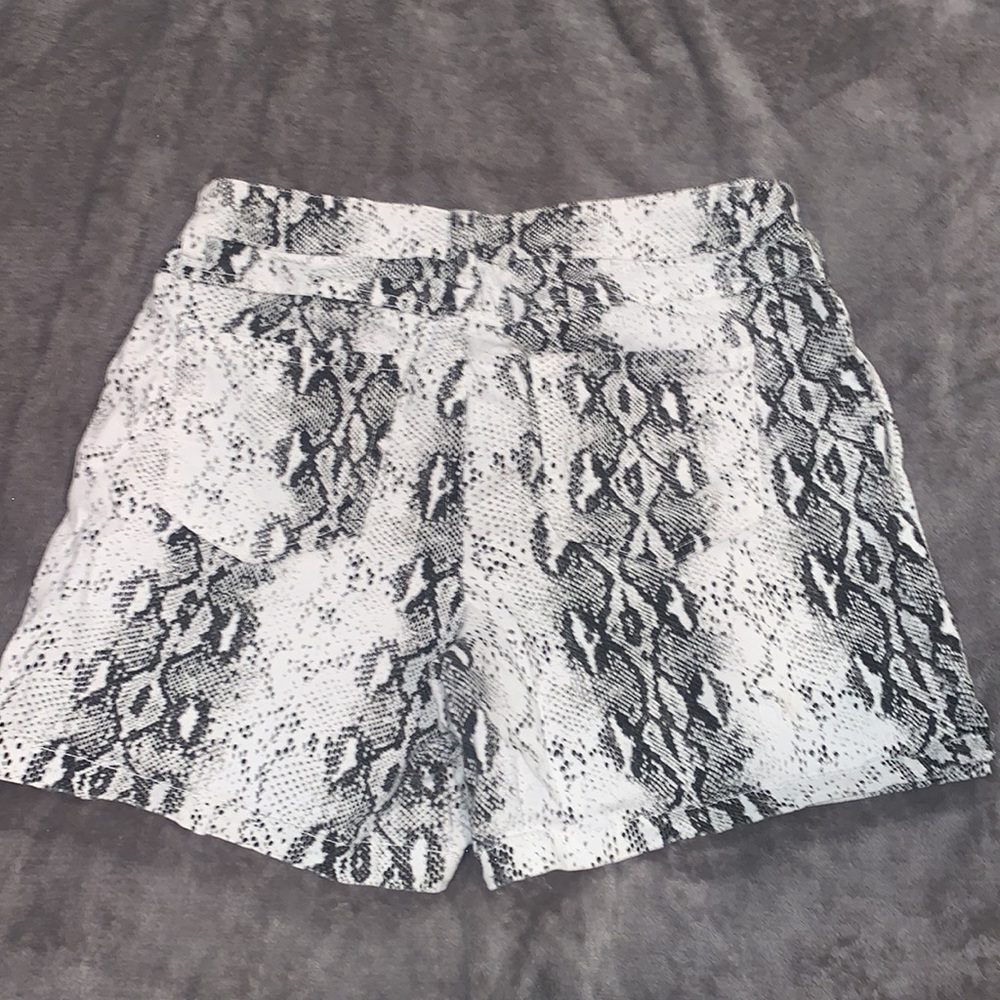Black & White Snake Print shorts - Picture 2 of 3